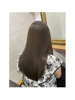 クラビス プラチノ(CLAVIS PRATINO)&nbsp;髪質改善カラー　ケアカラー　オリーブグレージュ　透明感カラー