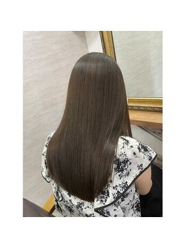 クラビス プラチノ(CLAVIS PRATINO) 髪質改善カラー　ケアカラー　オリーブグレージュ　透明感カラー