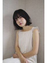 トナリ(tonari) ボブスタイル 前髪パーマ 透明感カラー 【鹿児島中央】