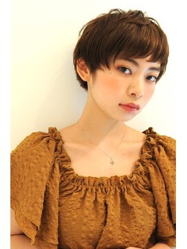 ミト(mito) 女性らしさのあるベリーショート