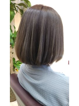 エルモレナータ(Hair lounge Elmorenata) お手入れ簡単♪暗すぎない寒色系ボブ