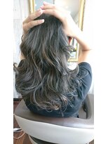 アートマン(artman)&nbsp;☆ナチュラルハイライトアッシュ☆/佐世保日野/ブリーチなし