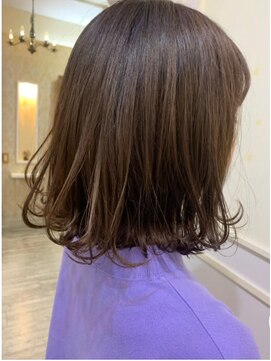 ヘアアンドメイクグラチア(HAIR and MAKE GRATIAE) 外ハネボブ☆アッシュグレージュ