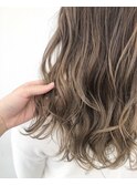 【ALIVE吉祥寺】ベージュカラーバレイヤージュカラー