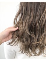 アライブ キチジョウジ(ALIVE Kichijoji)&nbsp;【ALIVE吉祥寺】ベージュカラーバレイヤージュカラー