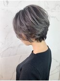 前下がりショートボブ×立体ハイライト