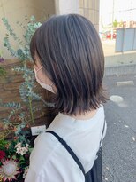 シー 岡崎(,SHE) 切りっぱなしボブ