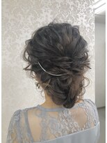 ビューティーサロン コマ(koma)&nbsp;パーティーヘアセット☆ダウンヘアアレンジ