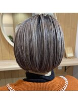 ニール(Neale.)&nbsp;【soi.】ハイトーン×まるぼぶ