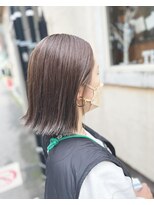 サーティーン(THIRTEEN) 切りっぱなしボブ