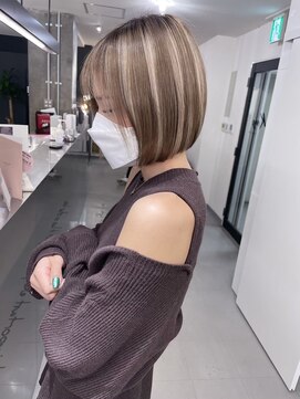 キング 枚方店(K!ng) 【枚方、高槻、梅田】ホワイトハイライト