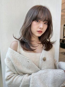 トイ(TOI) レイヤーカット/ミディアム