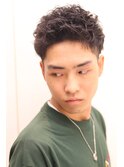 ビジネスマン/アイロンパーマ/ツーブロック/自然な流れ束感