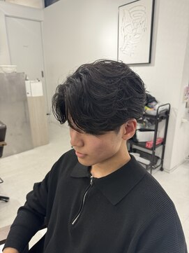 バース 梅田中崎町店(BIRTH) センターパートニュアンスパーマワンカールパーマフェザーパーマ