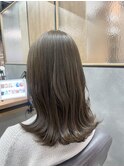 柔らかベージュカラー