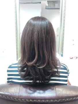 ヘアー グリーン(hair green) 30代40代50代/ミディアムレイヤー/巻き髪レイヤー