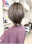 福山Caaryトレンドウルフレイヤー軽めミディアムヘアグレージュ