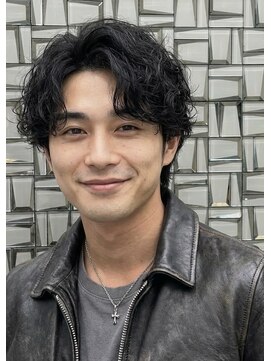 ウィーニード 名古屋(WENEED) 【佐久間】大人のメンズスパイラル/センターパート