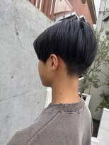 ヘアーメイク ヴァンセット HAIR & MAKE VINGT-SEPT センターパートショート