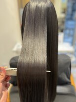 シャルマン 六町(CHARMANT) 【うねりを抑える髪質改善】絹髪ストレート