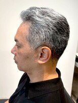 エムエイチザバーバー 本町(MH THE BARBER) 大人の品格を引き出すグレイヘアショート【北浜・堺筋本町・淀屋