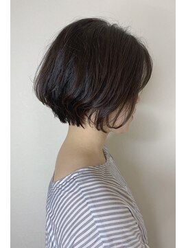 フロート 小阪店(float) ブルージュ_外ハネボブ,アッシュブラウン,ネオウルフ