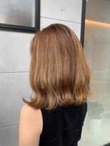 フリージア美容室 切りっぱなしセミロング