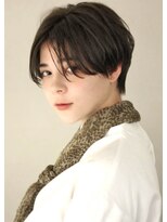 サーカス バイ ビュートリアム 青山(CIRCUS by BEAUTRIUM)&nbsp;３０代　センターパート　前髪長め　黒髪　ショートヘア