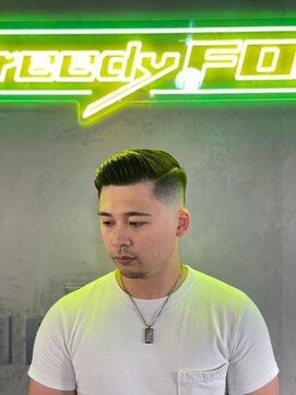 グリーディーフォックス 代々木(Greedy FOX) アップバング/ツーブロックマッシュ/束感/波巻き[シェービング]