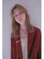 アオイ(aoi.)&nbsp;薬院【aoi.】ブロンド顔まわりレイヤー