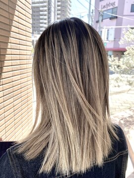 アントワープヘアー 知多半田駅前店(Antwerp hair) ホワイトブロンド