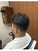 スパイキーショートブルーブラックフェザーパーマサーフカール
