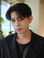 シオン(shion)&nbsp;フェザーパーマブルーブラック刈り上げセンターパート_F1022