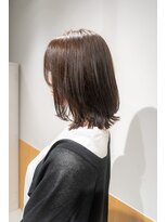 ワッカ(wacca)&nbsp;ボブ　ミディアムボブ　外ハネ　ツヤ感カラー
