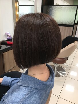 アッシュ 西川口店(Ash) 小顔に見えるミニボブ