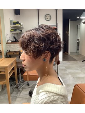 ブレス(Bless) 刈り上げパーマ