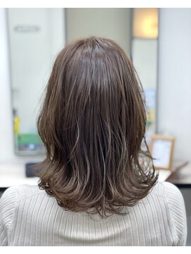 ネウィ 秋田(newi) ミニボブ/くすみカラー/テラコッタ/韓国マッシュ/くびれミディ