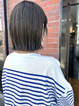 ムニ(MUNI) オリーブラテグレージュ！