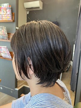 アンバー(amber) ショート