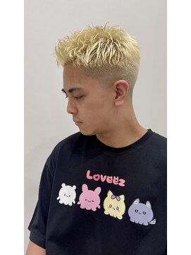 ジゼル(gisele) 抜きっぱなし金髪×フェードスタイル