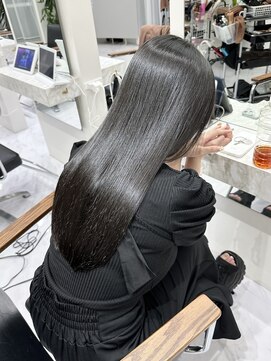 エレリー 栄店(EleRe) EleRe 栄/名古屋/髪質改善/縮毛矯正/カラー/レイヤーカット