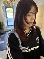 ニュア(neua) レッドカラー　奈良.橿原神宮前