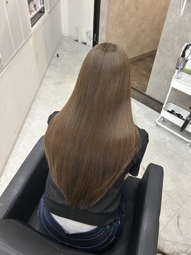 マーシュ 梅田(marshu) Olive beige/レイヤーカット