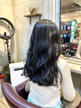 トリル(Trill) 外国人風ハイライト