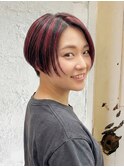 華やぐ赤ハイライトでオシャレ感を演出します