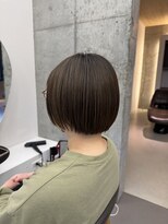 スト 静岡鷹匠(sto) 着物ヘア/ダークアッシュ/ミディアムレイヤーカット/静岡鷹匠