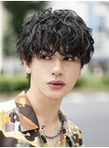 シャドウパーマ無造作マッシュルーズパーマメンズ刈り上げ