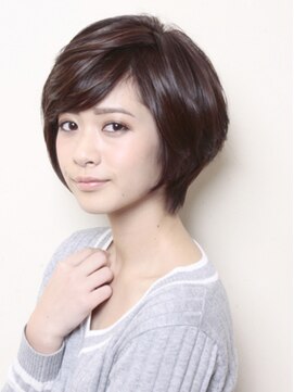 アンダートゥリー(_TREE) AKs表参道  遠藤 大人ショート ノーブル×ヌケ感 03 5778 3351