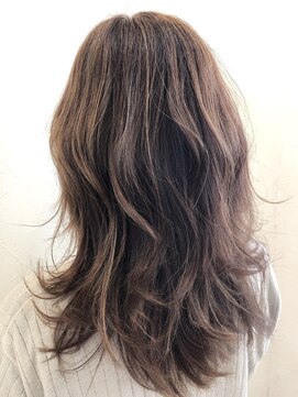 エッセンス(essence) 【essence】ハイライト×ペールベージュ