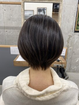 ユッカ エルア 武庫之荘南口(YUCCA elua) 【elua 長田】ナチュラルブラウンベージュ×大人ショートボブ